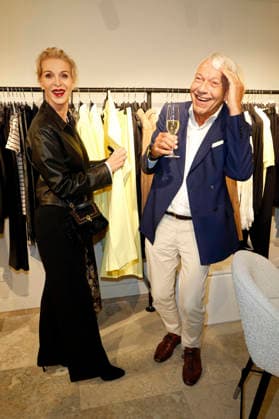 Grit Weiss mit Ehemann Jo Groebel beim Riani Store Opening in der Straße Hohe Bleichen 17. Hamburg, 19.03.2026
