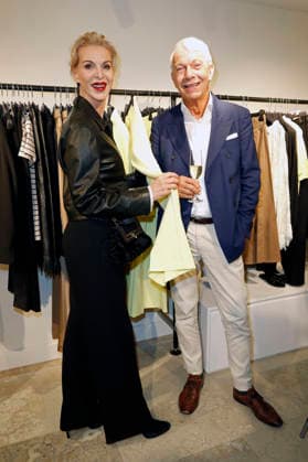Grit Weiss mit Ehemann Jo Groebel beim Riani Store Opening in der Straße Hohe Bleichen 17. Hamburg, 19.03.2026