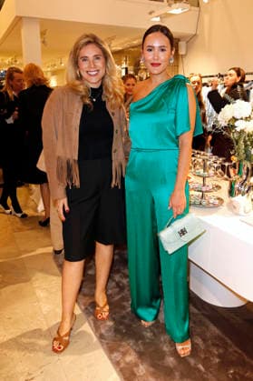 Mona Buckenmaier und Laura Noltemeyer beim Riani Store Opening in der Straße Hohe Bleichen 17. Hamburg, 19.03.2026