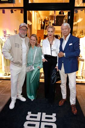 Brian Bojsen, Nova Meierhenrich, Grit Weiss und Jo Groebel beim Riani Store Opening in der Straße Hohe Bleichen 17. Hamburg, 19.03.2026
