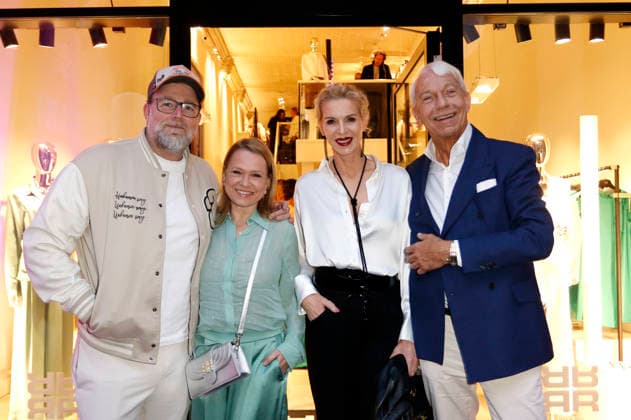 Brian Bojsen, Nova Meierhenrich, Grit Weiss und Jo Groebel beim Riani Store Opening in der Straße Hohe Bleichen 17. Hamburg, 19.03.2026