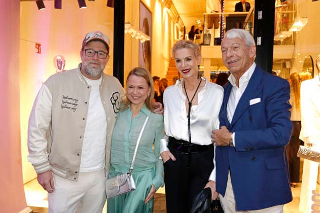 Brian Bojsen, Nova Meierhenrich, Grit Weiss und Jo Groebel beim Riani Store Opening in der Straße Hohe Bleichen 17. Hamburg, 19.03.2026