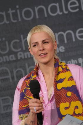 Buchmesse Leipzig GER, Leipzig,20260319, Buchmesse Leipzig, Messehalle , Helene Bukowski, Wer möchte nicht im Leben bleiben