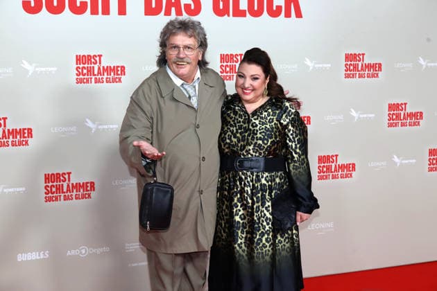 Weltpremiere des Kinofilms Horst Schlämmer sucht das Glück in Essen Essen, 19.03.2026 Horst Schlämmer (Hape Kerkeling), Meltem Kaptan bei der Weltpremiere des Kinofilms Horst Schlämmer sucht das Glück in der Lichtburg in Essen NRW Deutschland Copyright: xMatthiasxGränzdörferx