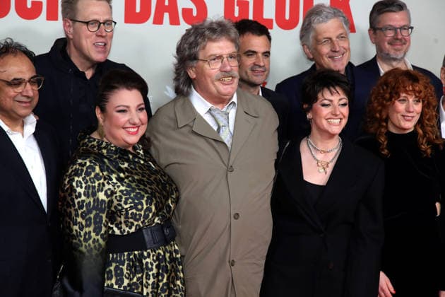 Weltpremiere des Kinofilms Horst Schlämmer sucht das Glück in Essen Essen, 19.03.2026 Tahnee Schaffarczyk, Horst Schlämmer (Hape Kerkeling), Meltem Kaptan bei der Weltpremiere des Kinofilms Horst Schlämmer sucht das Glück in der Lichtburg in Essen NRW Deutschland Copyright: xMatthiasxGränzdörferx