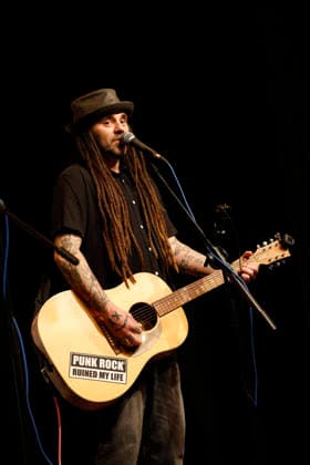 14.03.2026 Oberhausen Der Punk Sänger Dan Ganove git ein solo Konzert im Lito Palast Sterkrade