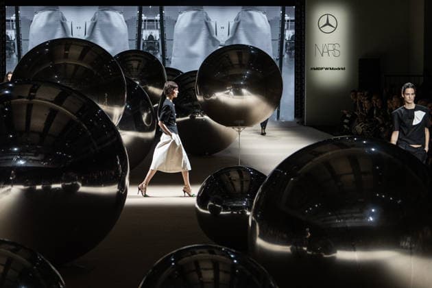 Coosy x Miguel Palacio fashion show on the occasion of the Mercedes Benz Fashion Week A model during the Coosy x Miguel Palacio fashion show on the occasion of the Mercedes Benz Fashion Week, in Ifema Madrid, on March 20, 2026, in Madrid Spain The fashion show is part of the Mercedes Benz Fashion Week Madrid, the main Spanish fashion show organized by IFEMA, which brings together established firms and new talents This fashion show marks the return of Miguel Palacio to the catwalk 20 MARCH 2026 César Vallejo Rodrí Madrid Madrid Madrid Spain  Copyright: xCÃ sarxVallejoxRodriguezx 7382031