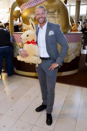 abb Paul Jahne zu Gast bei der Lind Goldhasen Oster Charity und Feier 20 Jahre Europa Passage Donnerstag 19.03.2026 in Hamburg Hamburg Germany