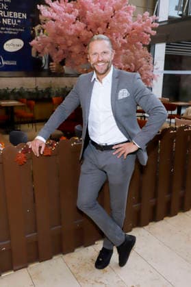 abb Paul Jahne zu Gast bei der Lind Goldhasen Oster Charity und Feier 20 Jahre Europa Passage Donnerstag 19.03.2026 in Hamburg Hamburg Germany