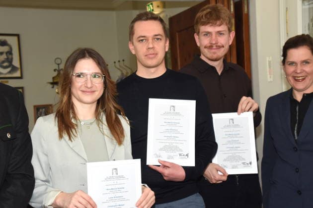 2.Preis Luisa Griesbaum Journalismus Studentin fuer Der Perfekte Wurf macht Sicher Bericht in Sueddeutscher Zeitung 1.Preis Nico-Marius Schmitz Sportjournalist Kicken hinter Gittern Bericht im Muenchner Merkur 3,Preis Christoph Meltzer Sportjournalist Der Fall Botang Frankfurter Allgemeine Verena Dietl Buergermeisterin Muenchen 20.03.2026 Weisses Braeuhaus im Tal Verleihung des Helmut-Stegmann-Nachwuchs-Foerderpreises fuer Sportjournalismus. Mit dem vom Verein Muenchner Sportjournalisten verliehenen Preis werden jungeJournalist -nnen ausgezeichnet, die sich durch besondere Leistungen in der Muenchner Sportberichterstattung hervorgetan haben. Foto Muenchen