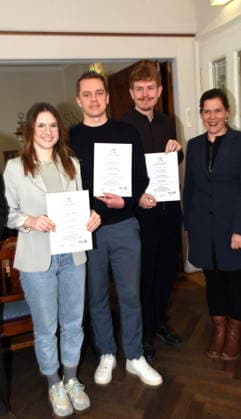 2.Preis Luisa Griesbaum Journalismus Studentin fuer Der Perfekte Wurf macht Sicher Bericht in Sueddeutscher Zeitung 1.Preis Nico-Marius Schmitz Sportjournalist Kicken hinter Gittern Bericht im Muenchner Merkur 3,Preis Christoph Meltzer Sportjournalist Der Fall Botang Frankfurter Allgemeine Verena Dietl Buergermeisterin Muenchen 20.03.2026 Weisses Braeuhaus im Tal Verleihung des Helmut-Stegmann-Nachwuchs-Foerderpreises fuer Sportjournalismus. Mit dem vom Verein Muenchner Sportjournalisten verliehenen Preis werden jungeJournalist -nnen ausgezeichnet, die sich durch besondere Leistungen in der Muenchner Sportberichterstattung hervorgetan haben. Foto Muenchen