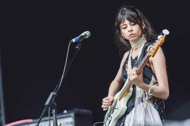 SaO PAULO, SP - 20.03.2026: LOLLAPALOOZA BRASIL 2026 - Bassist and vocalist Stephani Heuczuk of the band Terraplana during a performance on the xxxxx Stage at Lollapalooza Brasil 2026 held at the Interlagos racetrack on the afternoon of this Friday (20). x2908220x  YurixMurakami
