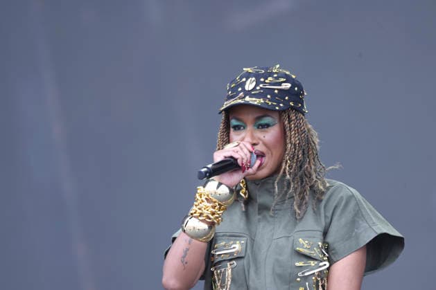 Rapper Stefanie s show debuts at Lollapalooza Brazil at the Interlagos racetrack in Sao Paulo. Sao Paulo (SP), 03 20 2026 Lollapalooza Brazil Show Stefanie The rapper from Sao Paulo, Stefanie, performed this Friday (20) at the Lollapalooza Brazil festival, held at the Interlagos racetrack. The artist made her debut at the event and brought to the stage a show marked by the strength of national rap and the presence of guests and a live band. (Foto: Leco Viana Thenews2 imago images) Rapper Stefanie s show debuts at Lollapalooza Brazil at the Interlagos racetrack in Sao Paulo.  Copyright: xLecoxVianax