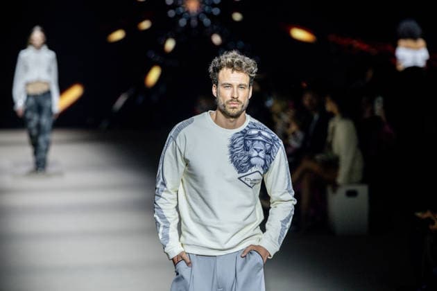 Custo Barcelona fashion show at Mercedes Benz Fashion Week Madrid A model during the Custo Barcelona fashion show at Mercedes Benz Fashion Week Madrid, March 20, 2026, in Madrid Spain The Catalan firm, led by designer Custo Dalmau, presents at the MBFWMadrid its new collection We Own the Light, a proposal of free spirit and vibrant graphics that claims the light as a symbol of energy and identity on the great catwalk of IFEMA Madrid 20 MARCH 2026 FASHION SHOW DESIGNER CUSTO MBFW Madrid Madrid Madrid Spain  Copyright: xRicardoxRubiox 7383527