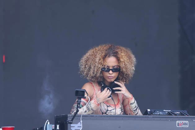 DJ Bruna Strait performs at Lollapalooza Brazil in Sao Paulo. Sao Paulo (SP), 03 20 2026 Lollapalooza Brazil Show Bruna Strait DJ Bruna Strait performed this Friday (20) during the Lollapalooza Brazil festival, held at the Interlagos racetrack, in the southern zone of the Sao Paulo capital. The event brings together national and international artists in three days of shows and musical attractions. (Foto: Leco Viana Thenews2 imago images) DJ Bruna Strait performs at Lollapalooza Brazil in Sao Paulo.  Copyright: xLecoxVianax