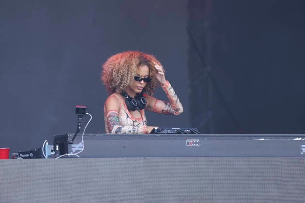 DJ Bruna Strait performs at Lollapalooza Brazil in Sao Paulo. Sao Paulo (SP), 03 20 2026 Lollapalooza Brazil Show Bruna Strait DJ Bruna Strait performed this Friday (20) during the Lollapalooza Brazil festival, held at the Interlagos racetrack, in the southern zone of the Sao Paulo capital. The event brings together national and international artists in three days of shows and musical attractions. (Foto: Leco Viana Thenews2 imago images) DJ Bruna Strait performs at Lollapalooza Brazil in Sao Paulo.  Copyright: xLecoxVianax