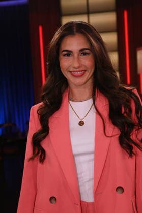 Sängerin Sarah Engels zu Gast in der WDR Talkshow Kölner Treff