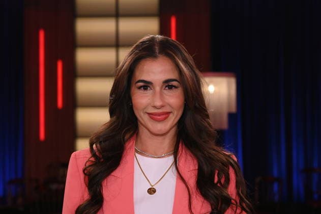 Sängerin Sarah Engels zu Gast in der WDR Talkshow Kölner Treff