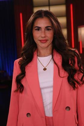 Sängerin Sarah Engels zu Gast in der WDR Talkshow Kölner Treff