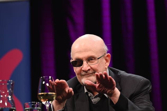 Der Autor Salman Rushdie liest und spricht auf der Lit.Cologne, dem internationalen Literaturfestival