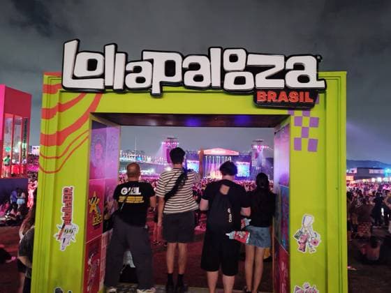 RECORD DATE NOT STATED Lollapalooza movement Sao Paulo (SP), March 20, 2026 - Culture Shows Festival - Crowd movement around the stages and lounge in the late afternoon of the first day of the Lollapalooza festival at the Interlagos racetrack in the southern zone of Sao Paulo. This Friday, March 20, 2026 (Foto: Leandro Chemalle Thenews2 imago images) Lollapalooza movement  Copyright: xLeandroxChemallex