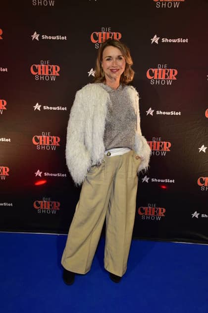 Cher musIcal Berlin Premiere Tina Ruland Ankunft Blauer Teppich zum neuen Mucical von und über US Popstar Cher im BlueMax Theatere Berlin am 20.03.2026