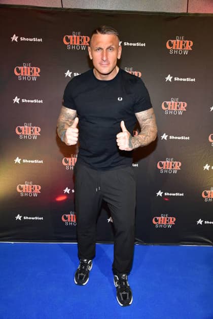 Cher musIcal Berlin Premiere Kevin Kuske, Bob Olympionke Ankunft Blauer Teppich zum neuen Mucical von und über US Popstar Cher im BlueMax Theatere Berlin am 20.03.2026