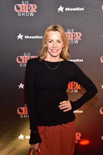 Cher musIcal Berlin Premiere Simone Hanselmann Ankunft Blauer Teppich zum neuen Mucical von und über US Popstar Cher im BlueMax Theatere Berlin am 20.03.2026
