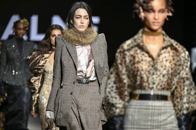 Malne - Mercedes-Benz Fashion Week Madrid - 20 Mar 2026 A model walks the runway wearing a design by Malne during the Mercedes-Benz Fashion Week de Madrid in IFEMA. Madrid Spain Copyright: xAtilanoxGarciax xSOPAxImagesx photos09842