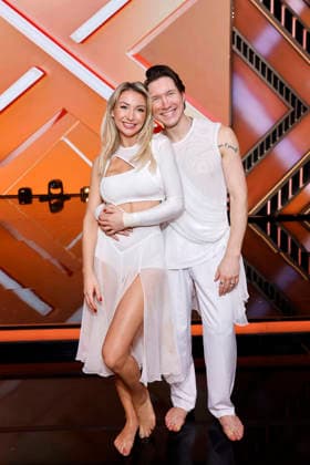 Sängerin Anna-Carina Woitschack und Tänzer Evgeny Vinokurov bei der dritten Tanzshow der 19. Staffel der RTL-Tanzshow Lets Dance im Coloneum. Köln, 20.03.2026 NRW Deutschland Copyright: xChristophxHardtx