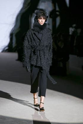 Malne - Mercedes-Benz Fashion Week Madrid - 20 Mar 2026 A model walks the runway wearing a design by Malne during the Mercedes-Benz Fashion Week de Madrid in IFEMA. Madrid Spain Copyright: xAtilanoxGarciax xSOPAxImagesx photos09811