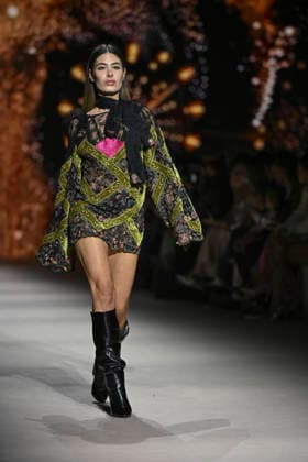 Custo - Mercedes-Benz Fashion Week Madrid - 20 Mar 2026 A model walks the runway wearing a design by Custo during the Mercedes-Benz Fashion Week de Madrid in IFEMA. Madrid Spain Copyright: xAtilanoxGarciax xSOPAxImagesx photos09758