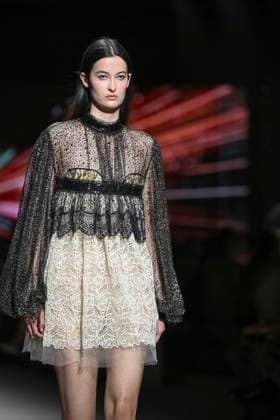 Custo - Mercedes-Benz Fashion Week Madrid - 20 Mar 2026 A model walks the runway wearing a design by Custo during the Mercedes-Benz Fashion Week de Madrid in IFEMA. Madrid Spain Copyright: xAtilanoxGarciax xSOPAxImagesx photos09761