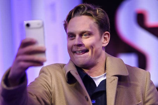 Opening Ceremony - Series Mania Festival. FC LILLE, FRANCE - MARCH 20 Billy Magnussen attend the Opening ceremony during the Series Mania Festival on March 20, 2026 in Lille, France.. Photo by Franck Castel ABACAPRESS.COM Lille France  Copyright: xCastelxFranck ABACAx