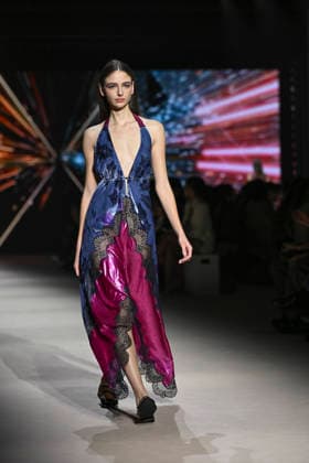 Custo - Mercedes-Benz Fashion Week Madrid - 20 Mar 2026 A model walks the runway wearing a design by Custo during the Mercedes-Benz Fashion Week de Madrid in IFEMA. Madrid Spain Copyright: xAtilanoxGarciax xSOPAxImagesx photos09717