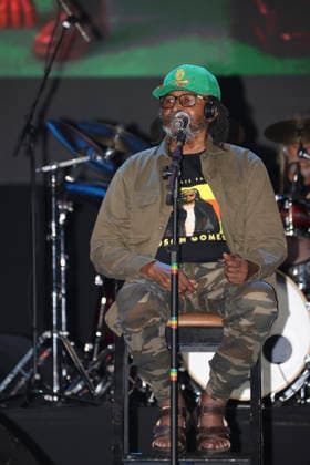 Reggae singer Edson Gomes will perform at Lollapalooza Brazil 2026. Sao Paulo (SP), 03 20 2026 - Culture Shows Festival Lollapalooza Edson Gomes - Edson Gomes, a legend of Brazilian reggae, performs at Lollapalooza Brazil 2026. The artist will perform on the Flying Fish stage this Friday, March 20, 2026. (Foto: Leco Viana Thenews2 imago images) Reggae singer Edson Gomes will perform at Lollapalooza Brazil 2026.  Copyright: xLecoxVianax