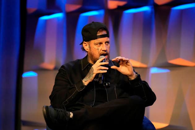 NASHVILLE, TENNESSEE - MARCH 20: Jelly Roll is presented with the Humanitarian Award during CRS 2026 at Omni Nashville Hotel on March 20, 2026 in Nashville, Tennessee Credit: AdMedia. USA - ZUMAa123 20260320_zaa_a123_207 Copyright: xMickeyxBernalx