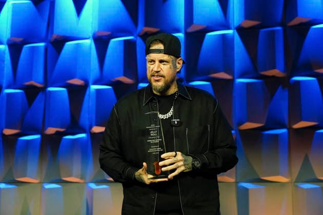 NASHVILLE, TENNESSEE - MARCH 20: Jelly Roll is presented with the Humanitarian Award during CRS 2026 at Omni Nashville Hotel on March 20, 2026 in Nashville, Tennessee Credit: AdMedia. USA - ZUMAa123 20260320_zaa_a123_233 Copyright: xMickeyxBernalx