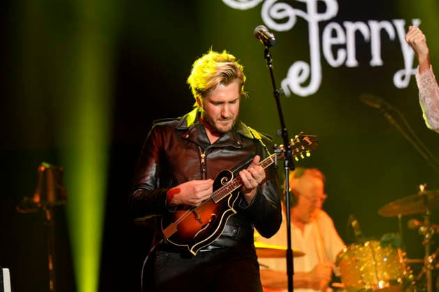 NASHVILLE, TENNESSEE - March 20: Johnny Costello of The Band Perry performs at the Big Machine Label Group lunch and performance during CRS 2026 at Omni Nashville Hotel on March 20, 2026 in Nashville, Tennessee. Credit: AdMedia. USA - ZUMAa123 20260320_zaa_a123_270 Copyright: xMickeyxBernalx