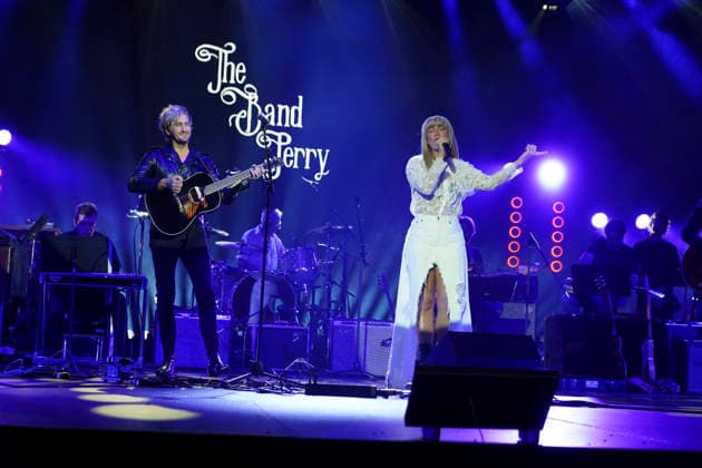 NASHVILLE, TENNESSEE - March 20: Kimberly Perry of The Band Perry performs at the Big Machine Label Group lunch and performance during CRS 2026 at Omni Nashville Hotel on March 20, 2026 in Nashville, Tennessee. Credit: AdMedia. USA - ZUMAa123 20260321_zaa_a123_005 Copyright: xMickeyxBernalx