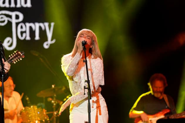 NASHVILLE, TENNESSEE - March 20: Kimberly Perry of The Band Perry performs at the Big Machine Label Group lunch and performance during CRS 2026 at Omni Nashville Hotel on March 20, 2026 in Nashville, Tennessee. Credit: AdMedia. USA - ZUMAa123 20260320_zaa_a123_306 Copyright: xMickeyxBernalx