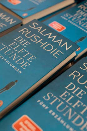 Buch Die Elfte Stunde bei der lit.Cologne 2026 Veranstaltung Die elfte Stunde im WDR Funkhaus. Köln, 20.03.2026