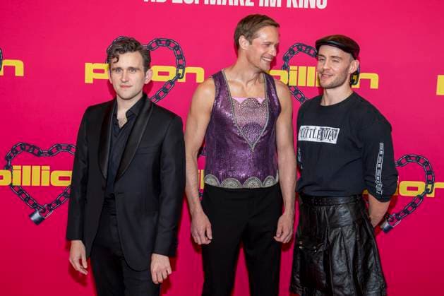 abb Harry Melling, Alexander Skarsgard und Harry Lighton zu Gast auf der Film Premiere von Pillion, im Kino International am 20.03.2026 in Berlin Berlin Deutschland