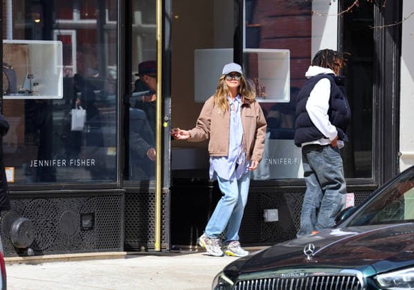 Heidi Klum with her son Henry Samuel out in New York TV host model Heidi Klum with her son Henry Samuel and a friend are shopping at Jennifer Fisher Jewelry Store then they having lunch at Cipriani restaurant in Soho, New York on March 20, 2026. Photo by Dylan Travis ABACAPRESS.COM New York NY  Copyright: xGuerinxCharles ABACAx