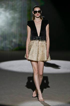 Hannibal Laguna - Mercedes-Benz Fashion Week Madrid in Madrid, Spain - 20 Mar 2026 A model walks the runway wearing a design by Hannibal Laguna during Mercedes-Benz Fashion Week de Madrid in IFEMA. Madrid Spain Copyright: xAtilanoxGarciax xSOPAxImagesx photos09636