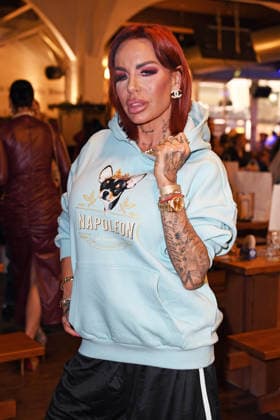 Gina-Lisa Lohfink bei der ERIC SINDERMANN IKONE FASHION SHOW im Hofbräu Wirtshaus in Berlin am 20.03.2026
