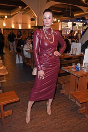 Katharina Gerhardt bei der ERIC SINDERMANN IKONE FASHION SHOW im Hofbräu Wirtshaus in Berlin am 20.03.2026