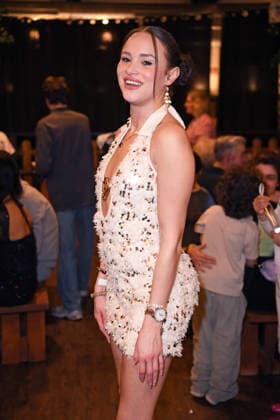 Christin Okpara bei der ERIC SINDERMANN IKONE FASHION SHOW im Hofbräu Wirtshaus in Berlin am 20.03.2026