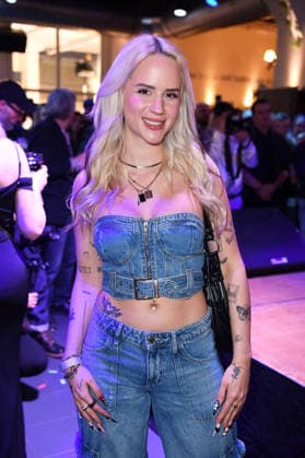 Gina Beckmann bei der ERIC SINDERMANN IKONE FASHION SHOW im Hofbräu Wirtshaus in Berlin am 20.03.2026