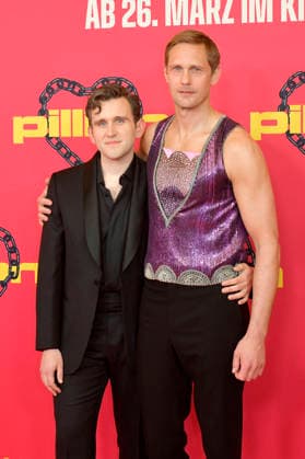 Harry Melling und Alexander Skarsgard bei der Premiere des Kinofilms Pillion im Kino International. Berlin, 20.03.2026